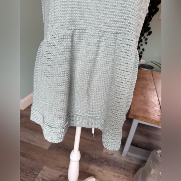 NWT Altar’d State Mint Green Peplum Tank Top Size Medium - Picture 3 of 7